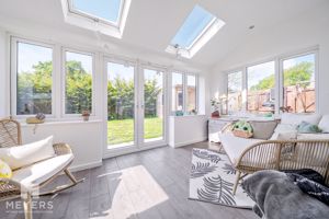 Sun Room- click for photo gallery